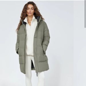 TNA powder dri parka